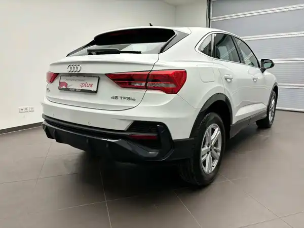 AUDI Q3 SPORTBACK (5/17)