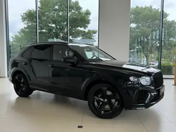 BENTLEY BENTAYGA (1/12)