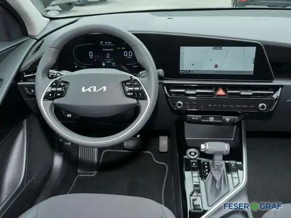 KIA NIRO (3/16)