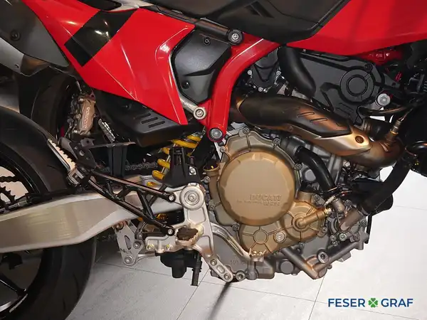 DUCATI HYPERMOTARD (5/11)