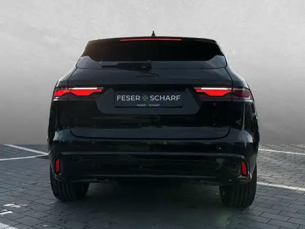 JAGUAR F-PACE (7/9)