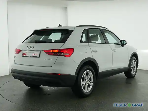 AUDI Q3 (2/16)