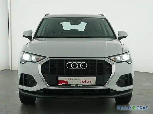 AUDI Q3 (10/16)