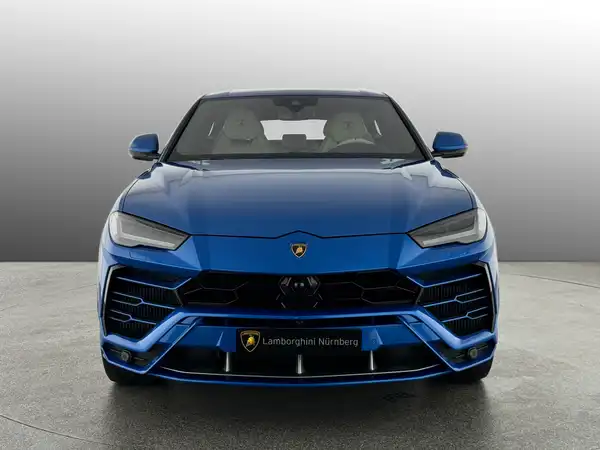 LAMBORGHINI URUS (5/21)