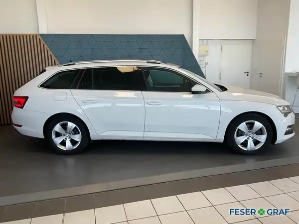 ŠKODA SUPERB (3/17)