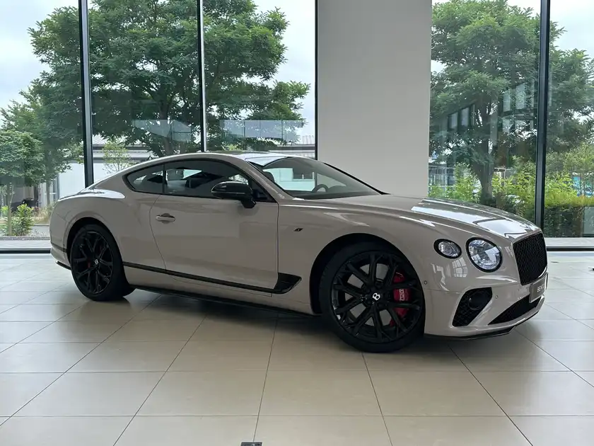 BENTLEY CONTINENTAL (1/12)