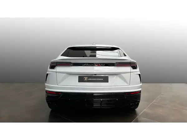 LAMBORGHINI URUS (4/19)