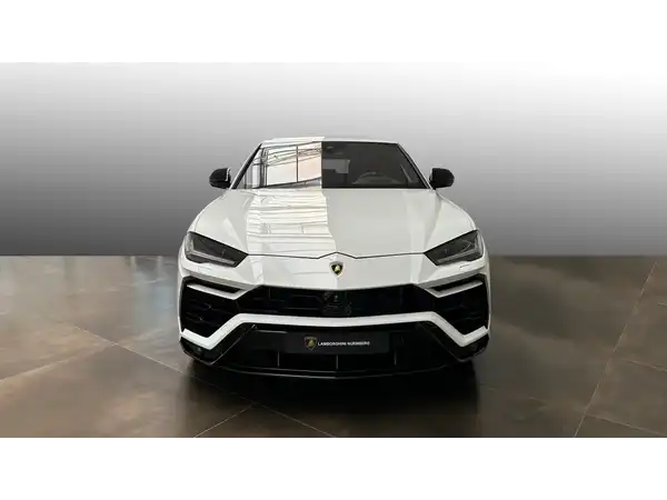 LAMBORGHINI URUS (5/19)