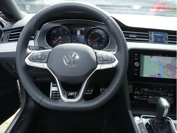 VW PASSAT VARIANT (5/13)