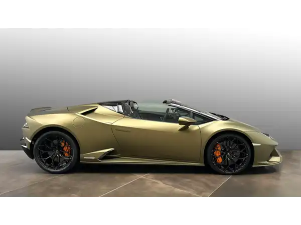 LAMBORGHINI HURACÁN (2/20)