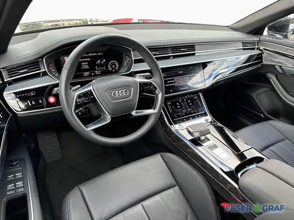 AUDI A8 (15/21)