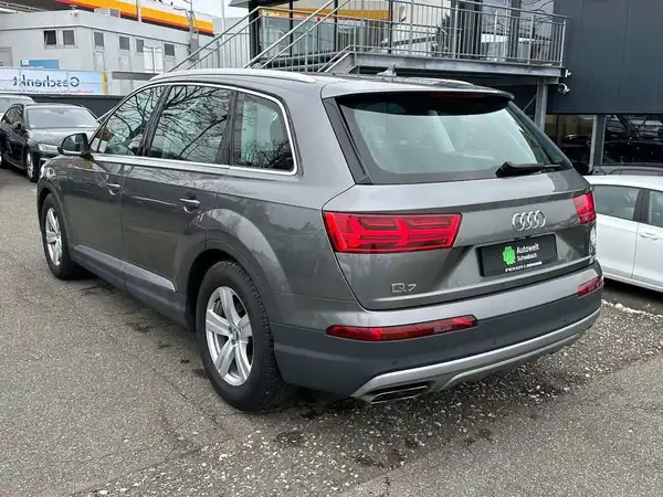 AUDI Q7 (5/24)