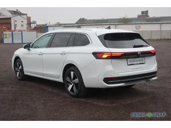 VW PASSAT (5/17)