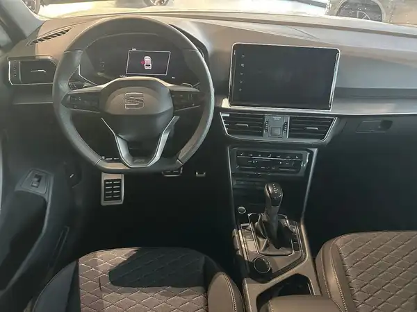 SEAT TARRACO (5/13)