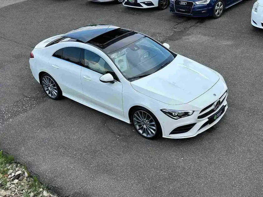 MERCEDES-BENZ CLA (1/18)