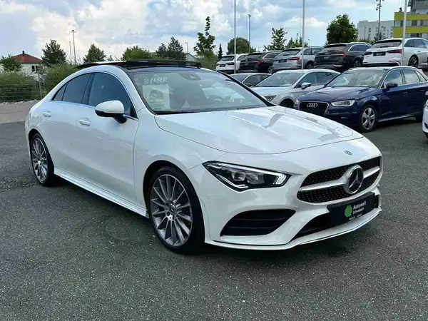 MERCEDES-BENZ CLA (2/18)