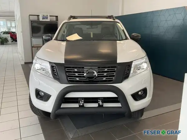 NISSAN NAVARA (2/16)