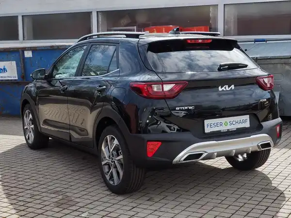 KIA STONIC (2/13)