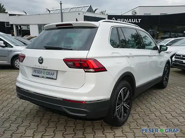 VW TIGUAN (4/18)