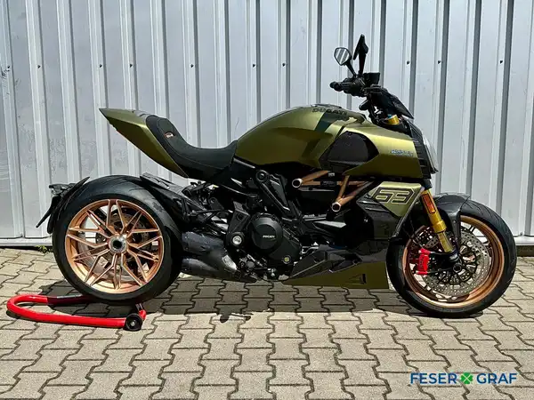 DUCATI DIAVEL (2/20)