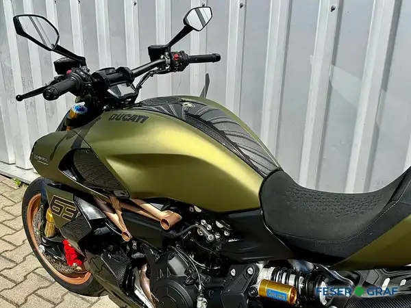 DUCATI DIAVEL (13/20)