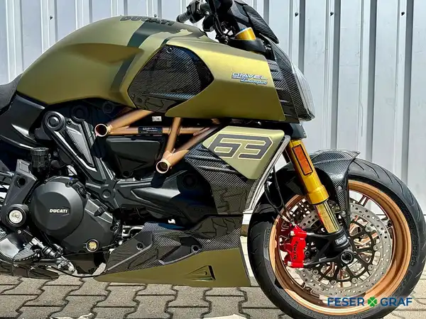 DUCATI DIAVEL (3/20)