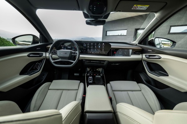 Audi Q6 e-tron Interieur 1