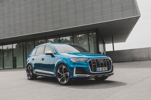 Audi Q7 TFSI Frontal